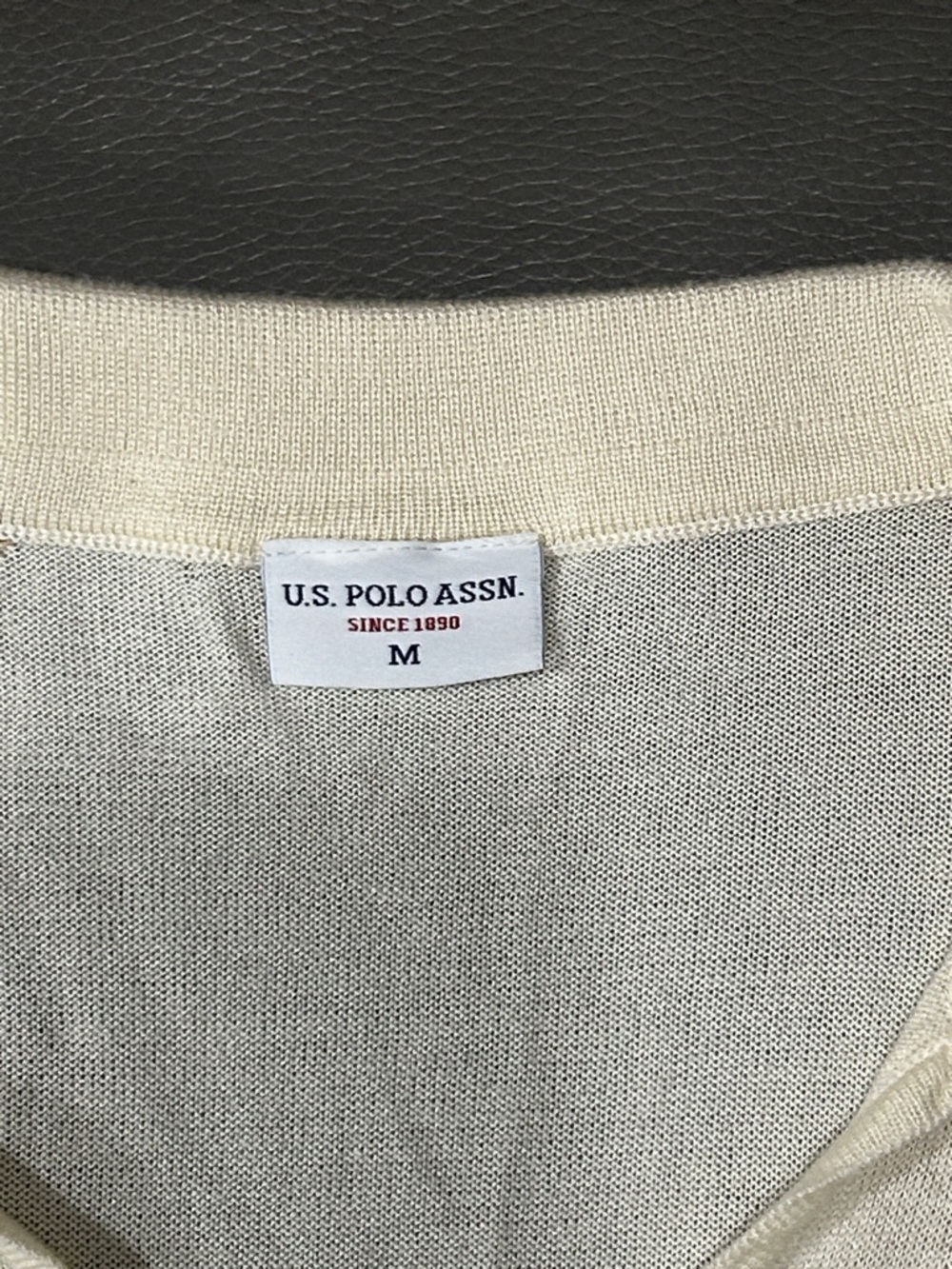 U.S. POLO ASSN. Cream + Camel Knit Polo Sweater Top size M - Picture 3 of 6